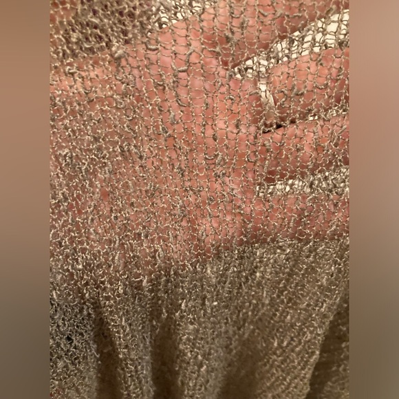 Green asymmetrical cover-up - Picture 3 of 5